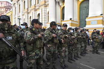 Bolivia, sventato golpe: arrestato generale che ha sfidato presidente