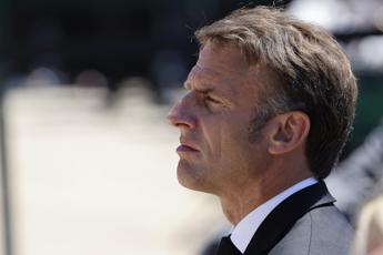 Francia, Macron: “No dimissioni qualunque sia risultato elezioni”