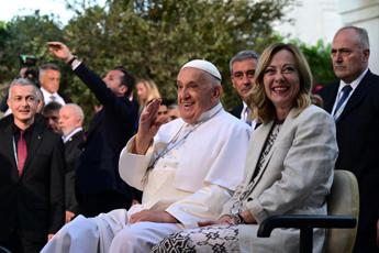 G7, Meloni chiude vertice con il Papa. L’entusiasmo dei leader: “Giornata storica”