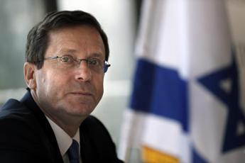 Israele, Herzog: “Pieno sostegno a Netanyahu su accordo per rilascio ostaggi”