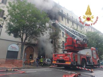 Milano, incendio in autofficina: 3 morti e 3 feriti