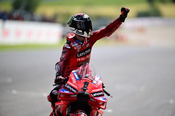 MotoGp Italia, Bagnaia conquista la Sprint. Martin cade