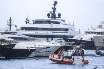 Napoli, donna travolta e uccisa sul kayak: individuato modello barca killer