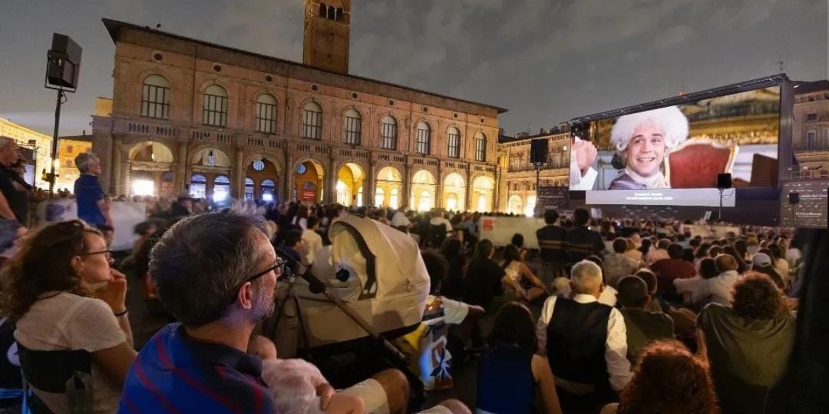 All’alba de Il Cinema Ritrovato – “Amadeus” (e il grande fan Aronofsky) in Piazza Maggiore