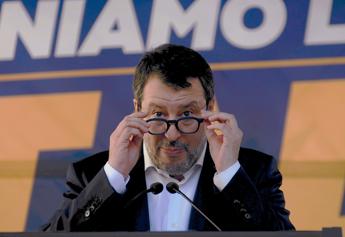 Salvini: “Macron vada in Ucraina a combattere e non rompa le palle agli italiani”