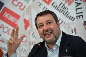 Salvini chiama Trump: “Perseguitato come Berlusconi, spero vinca”