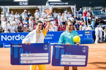 Atp Bastad, Nadal ko in finale: vince il portoghese Borges