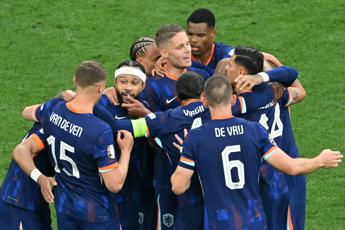 Euro 2024, Olanda ai quarti: battuta la Romania 3-0