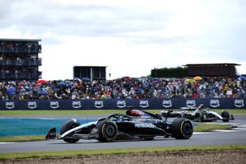 Hamilton trionfa a Silverstone, flop Ferrari in Gp Gran Bretagna