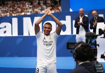 Mbappé nuovo numero 9 del Real Madrid: “Un sogno, darò la vita per il club”