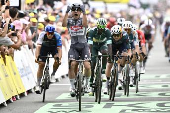 Tour de France, Philipsen vince 10a e Pogacar sempre maglia gialla