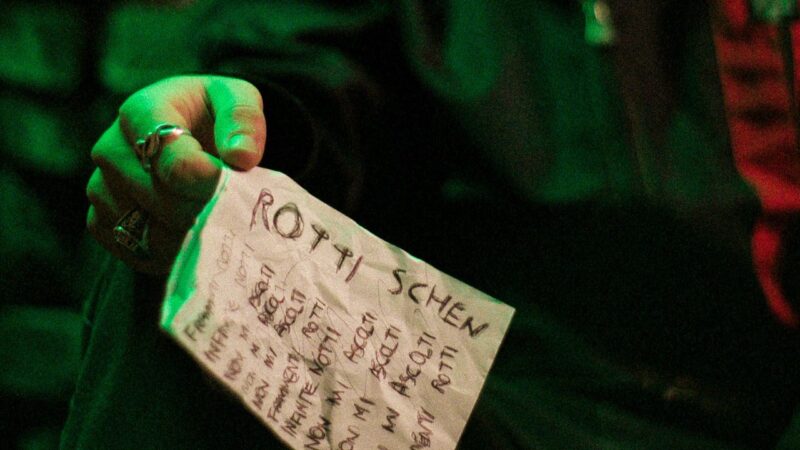 “Rotti” di Schen – Un viaggio emotivo e sonoro che lascia il segno